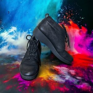 Dansko Women’s Ellen Chukka Boots Burnished Suede Black Size 38 US 7 NWOT